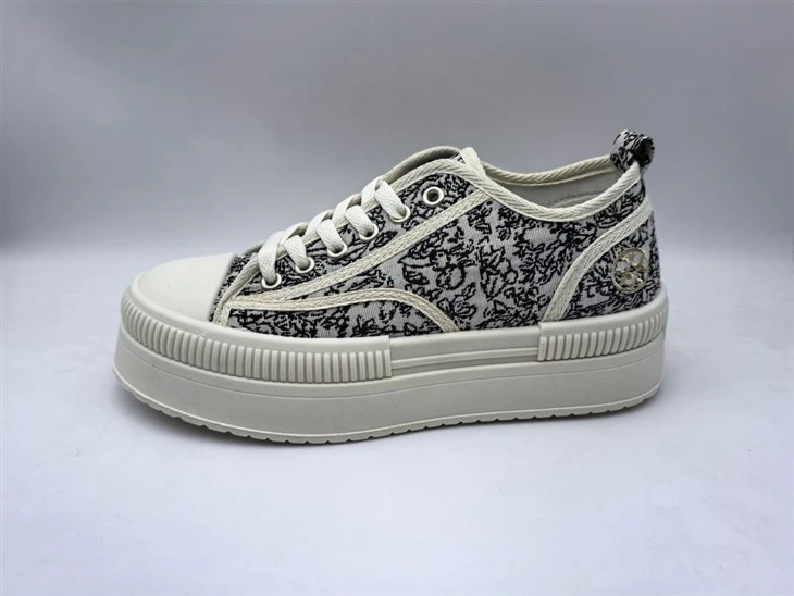 Platform Casual Sneaker